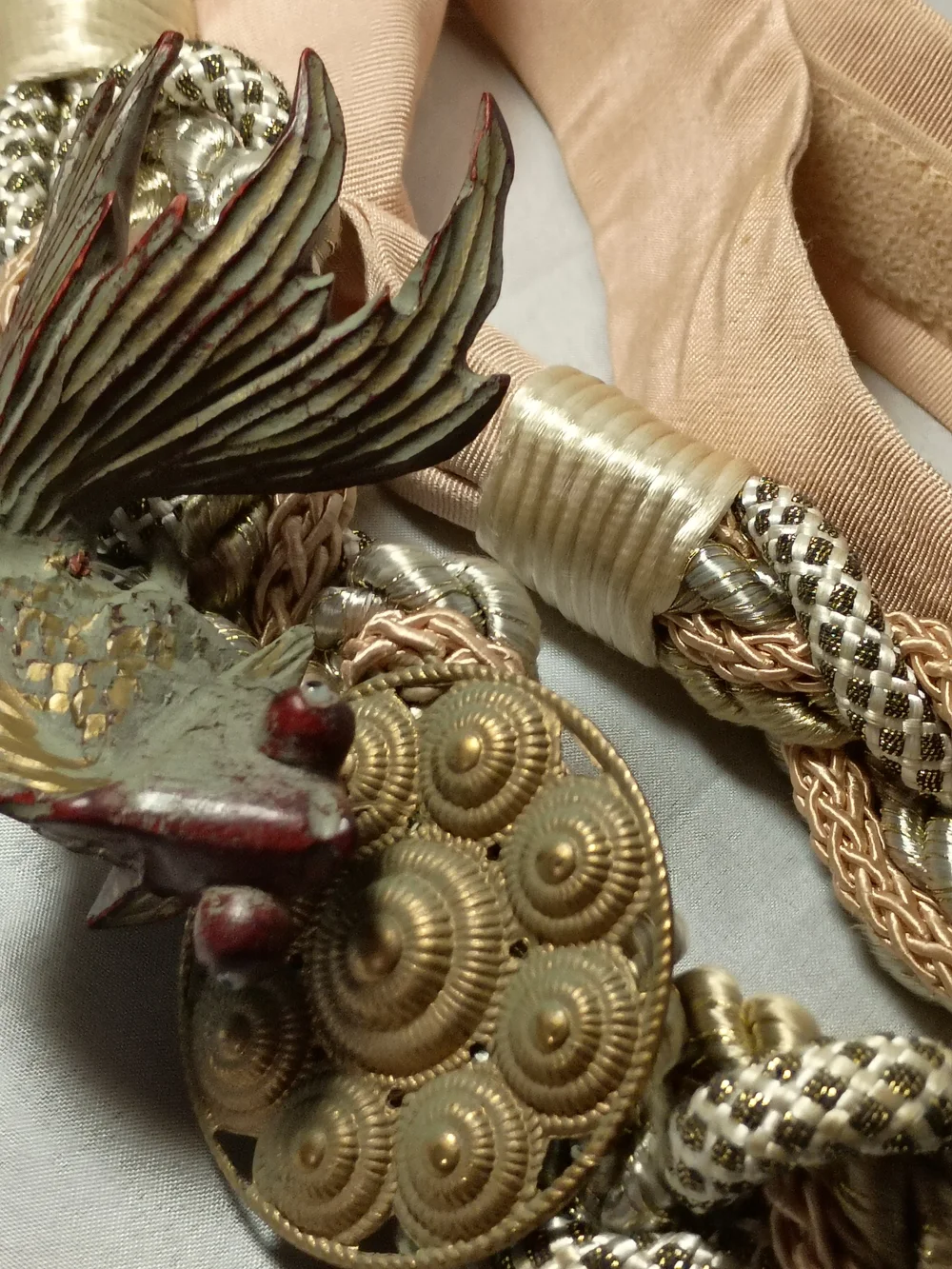 Vintage-Inspired Fish Motif Braided Belt in Peach and Metallics